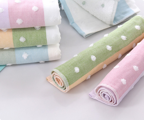 Το ζωηρό σχέδιο Crepe Jacquard βαμβακιού 100 το ύφασμα τρία στρώματα