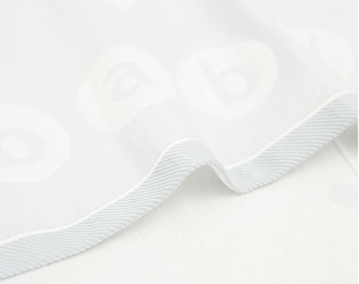 Διπλό Jacquard στρωμάτων ζωηρόχρωμο ζωηρό σχέδιο υφάσματος 130gsm βαμβακιού