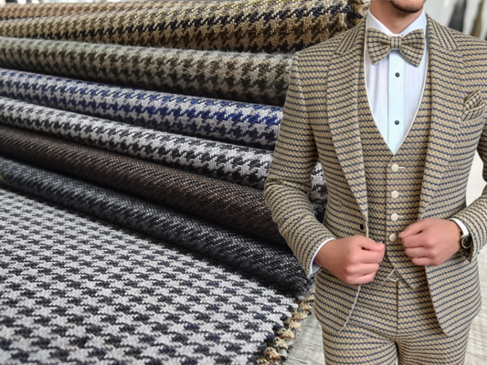 300 GSM Lightweight Wool Blend Suiting Fabric with 10% Wool, 70% Polyester, and 20% Rayon