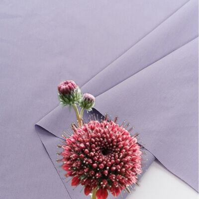 Αυτό το 100% Polyester Poplin είναι κατασκευασμένο από νήματα 75D × 75D σε 110 GSM και υφίσταται σε κατασκευή υψηλής πυκνότητας